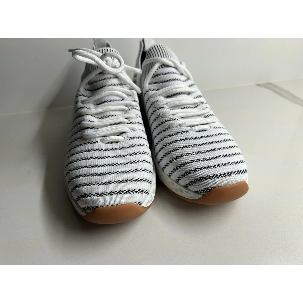 New Urban Sport Sneakers By J/Slides Women's Black White Knit Opy US 8M